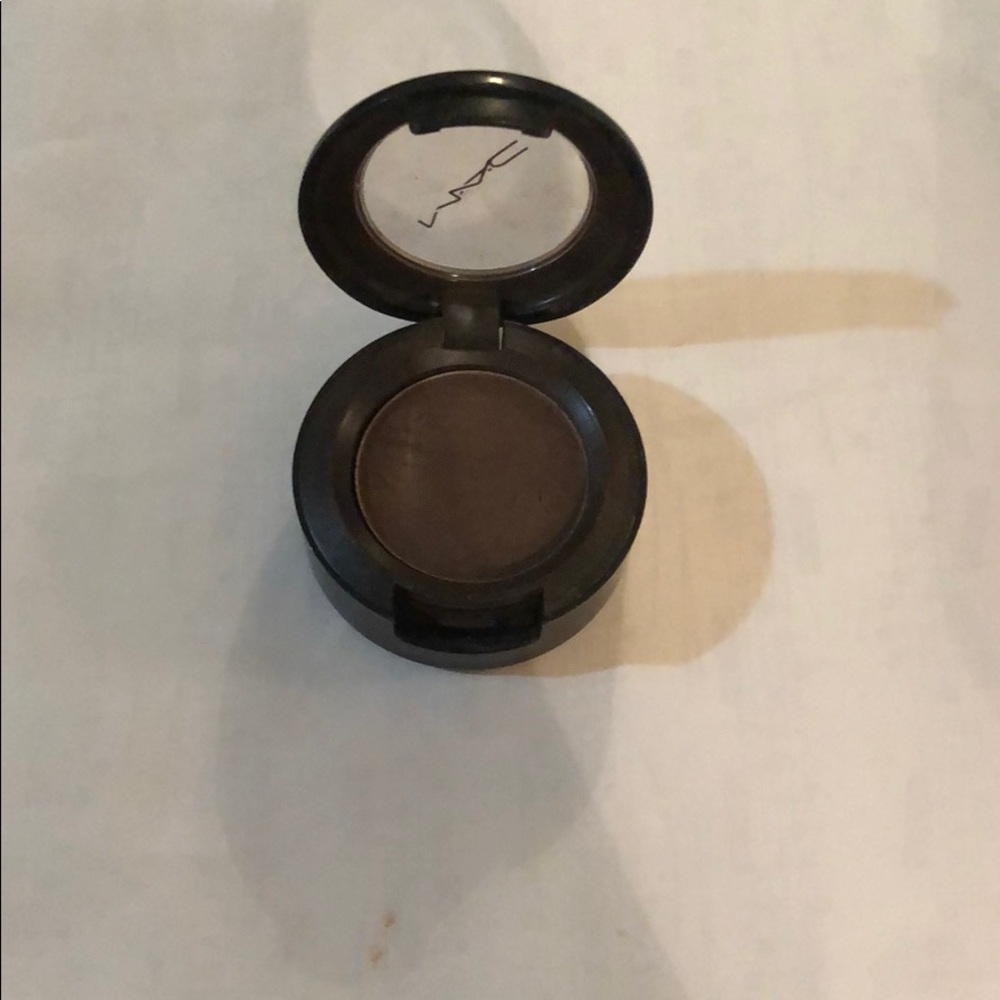 MAC Single Eyeshadow